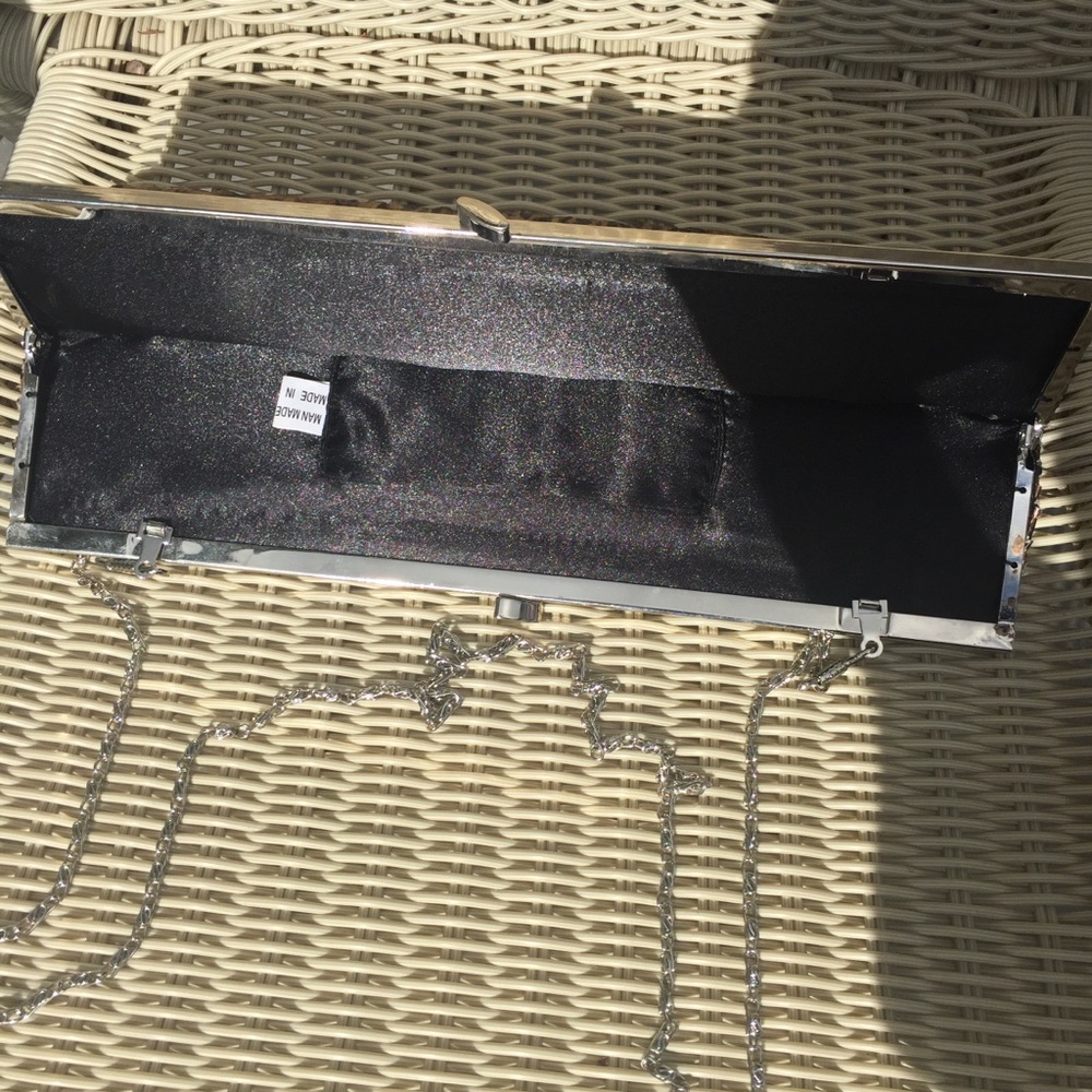 Animal Print Clutch with long gold chain - Picture 4 of 5